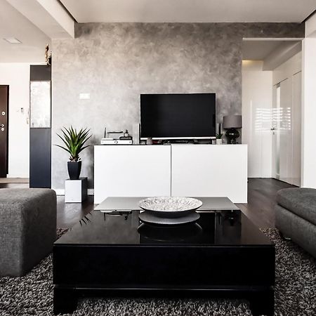 2 Bedroom Penthouse In City Center, Free Parking Sarajevo Exterior photo