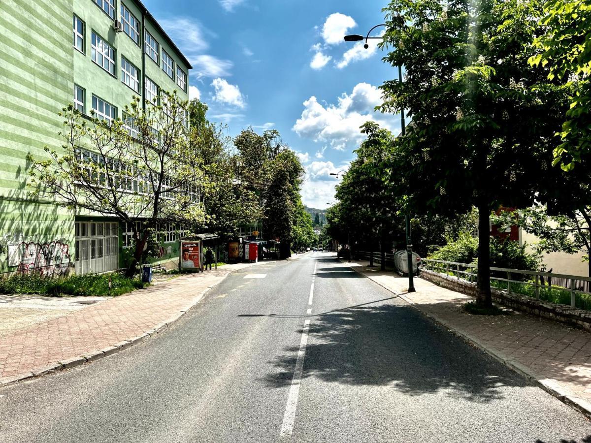 2 Bedroom Penthouse In City Center, Free Parking Sarajevo Exterior photo