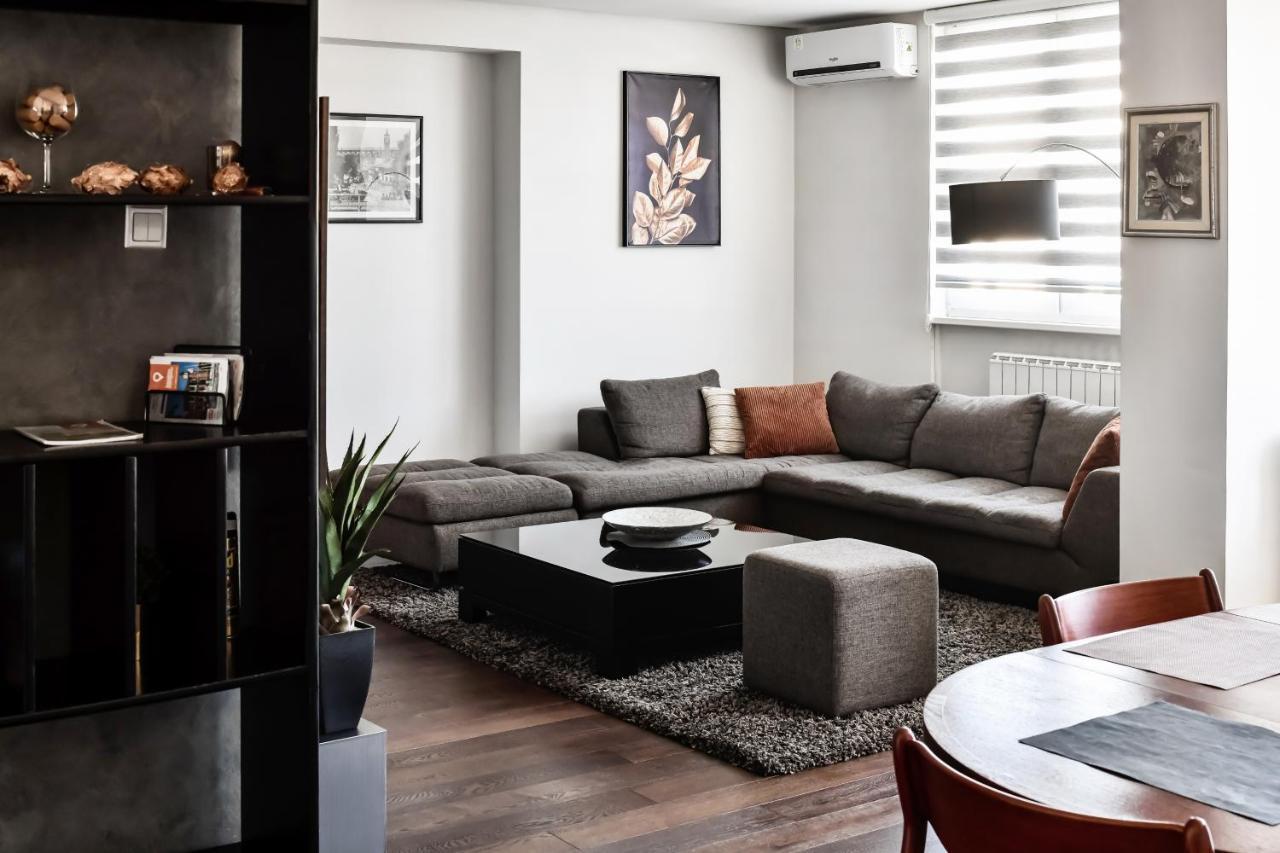 2 Bedroom Penthouse In City Center, Free Parking Sarajevo Exterior photo