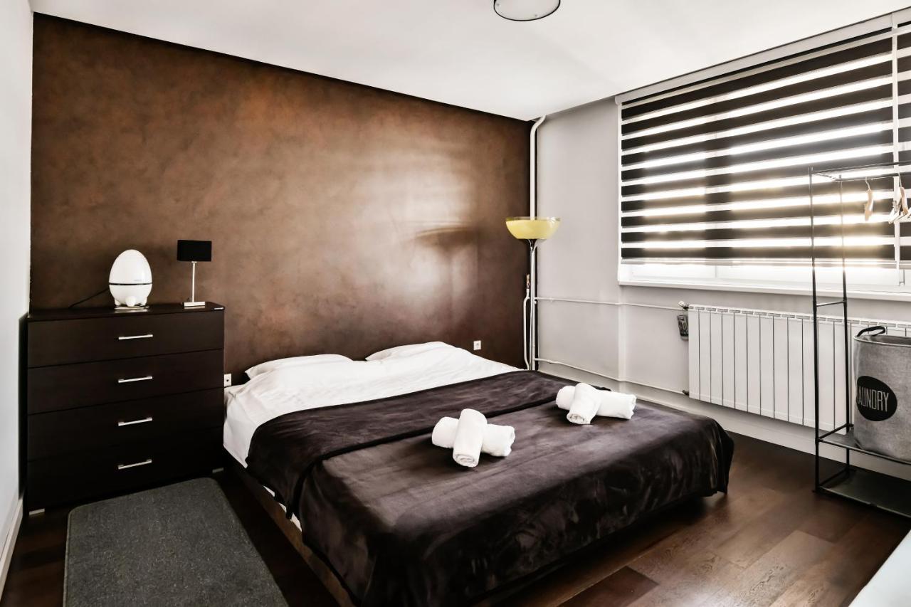 2 Bedroom Penthouse In City Center, Free Parking Sarajevo Exterior photo